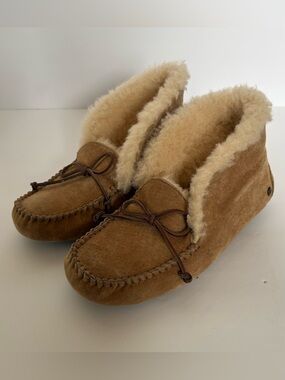 UGG Alena Chestnut Brown Fur Slippers Womens 7 Comfy Lounge Soft Preppy